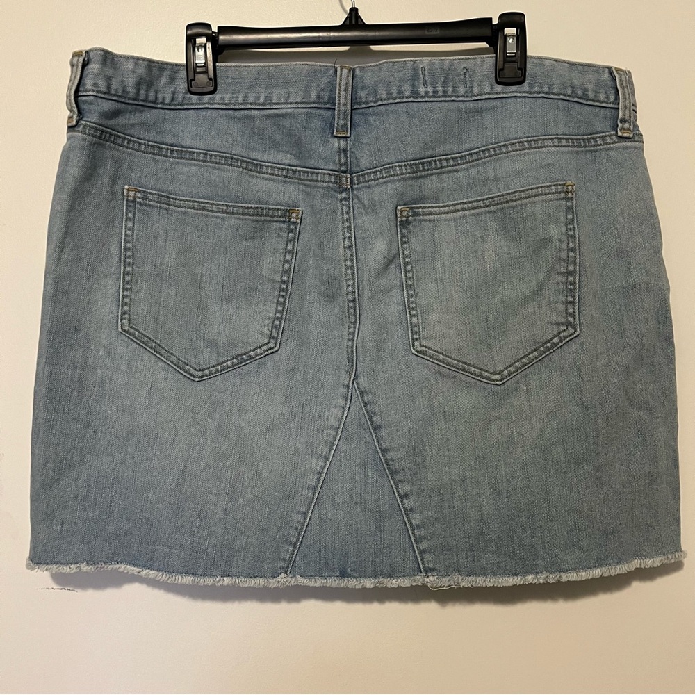 Gap 1969 Size 34 Classic Denim Jean Light Blue Short Miniskirt - Picture 2 of 6